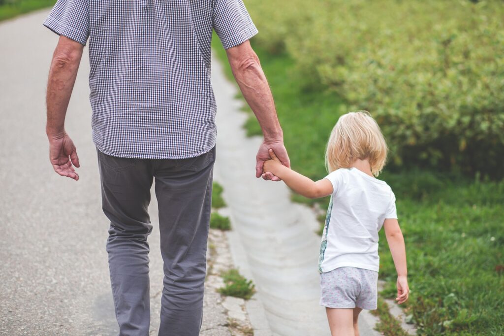 dad, nature, daughter-1853657.jpg