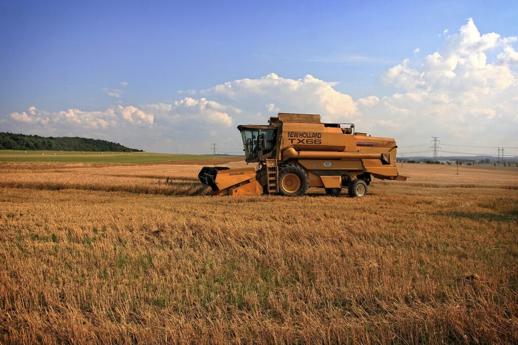 harvest, harvester, blue sky-1640195.jpg